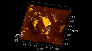 間違いなく世界中の AFM 研究者 (少なくともこの画像を作成した研究者) のお気に入りであるリンツの 99% カカオ エクセレンス バーは、非常に濃厚なカカオの味がします。3Dで表示したバー表面の裏面のトポグラフィー画像に、位相画像と重ねられます。疑似カラーの黄色がかった斑点は、ココアバターの結晶が成長している領域です。
間違いなく世界中の AFM 研究者 (少なくともこの画像を撮像した研究者) のお気に入りであるリンツの 99% カカオ エクセレンス バーは、非常に濃厚なカカオの味がします。３Dで表示したバーの裏面のトポグラフィー像に、位相画像と重ねています。疑似カラーの黄色がかった斑点は、ココアバターの結晶が成長している領域です。